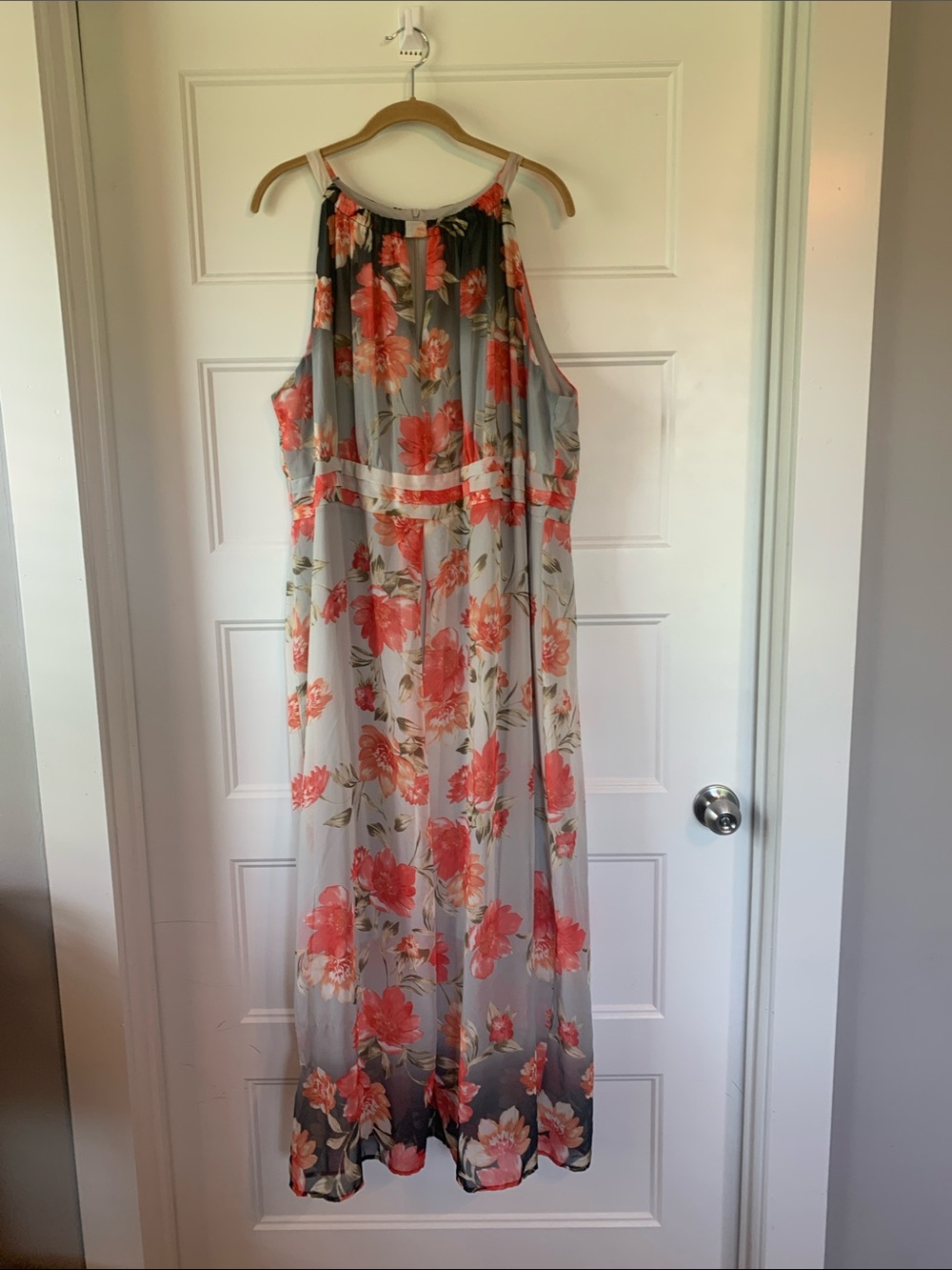 Avenue Gray Maxi Dress with Coral Floral Print-Size 22-24